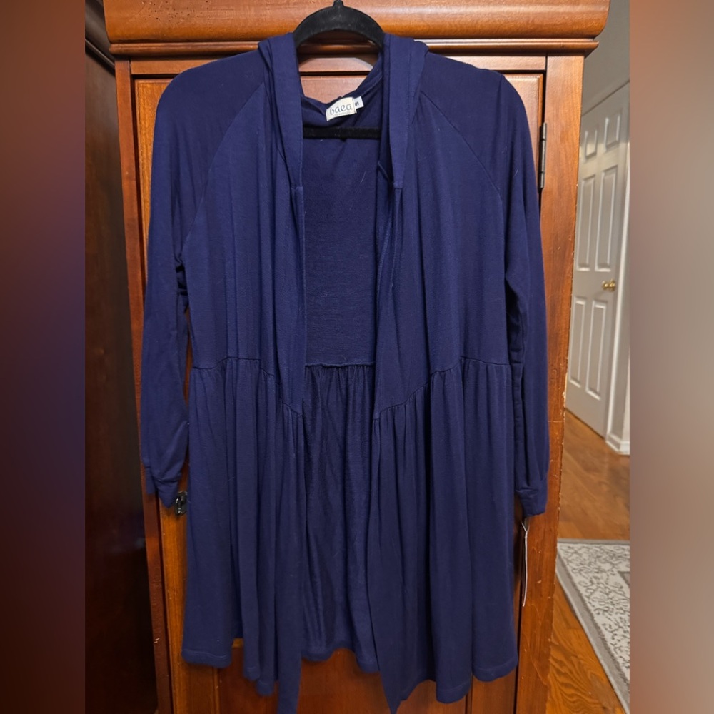Baea Los Angeles Navy Blue Open Front Hooded Cardigan Oversized size Small NWT